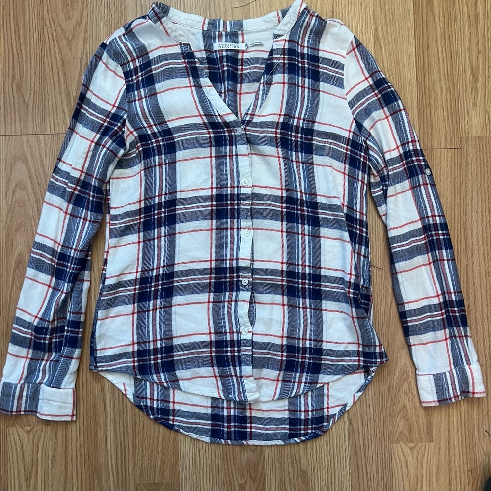Kenneth Cole Reaction Plaid Women’s Flannel Top Size XS‎ Oversized Button Down